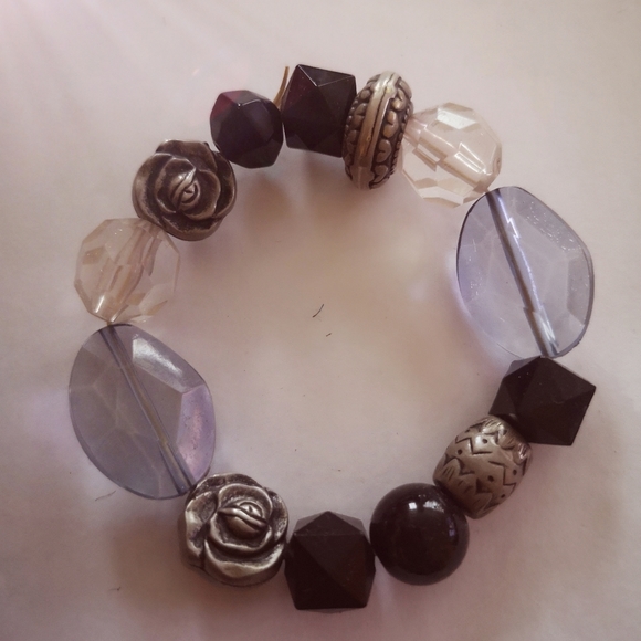Beaded expandable Bracelet - Picture 1 of 1